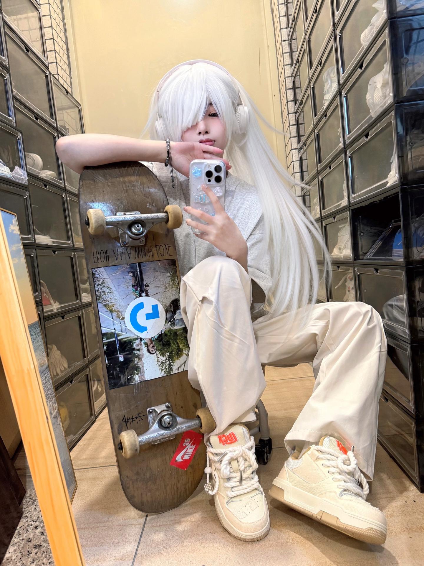 早春就是要穿浅色系啊。