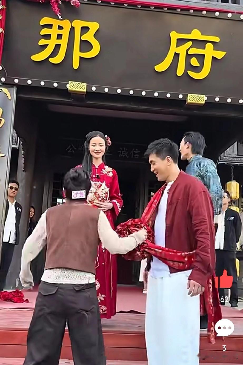 看来沈阳文旅也为郭艾伦的终身大事操心啊！

郭艾伦现身沈阳东北有戏现场，各种活动