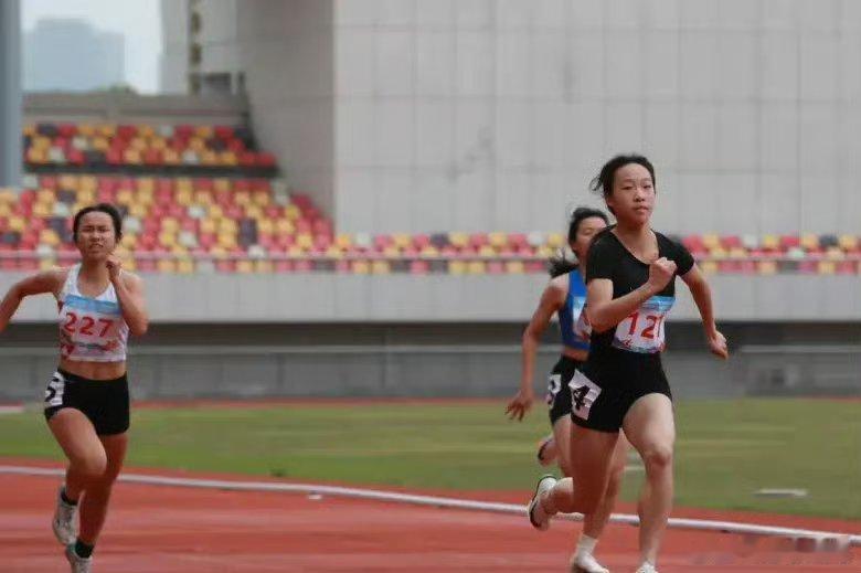 【棒棒哒省锦标赛台州椒江健儿勇夺4金1银 】在近期结束的2026年浙江省青少年田