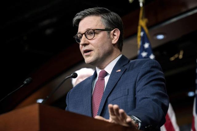 [浮云]美国最近又出来闹笑话了，居然大言不惭说中国偷它的AI技术，这话讲出来，估