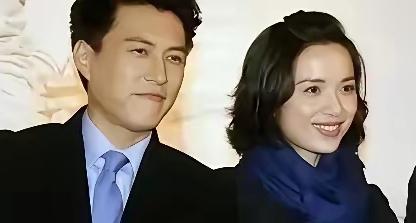 靳东的两段感情，都和二婚女性结缘🔥
曾经和江珊相恋，遗憾没能走到最后；如今的妻