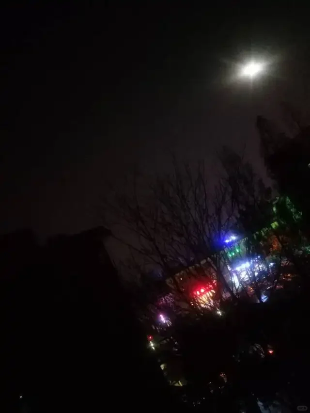 失眠分五种，逯老教你对症调理 失眠问题常困扰着许多人，今天我来和大家讲...