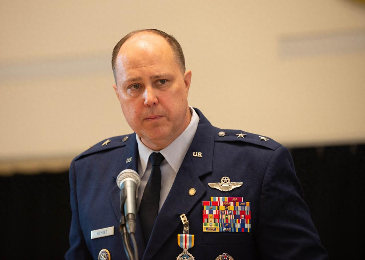 美国这回彻底飘了？断言轰20难产，嘲讽中国造不出战略空军
 
美国军方最近口气不