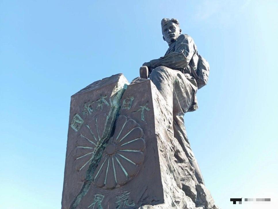 日本和俄罗斯又杠上了！俄罗斯远东城市哈巴罗夫斯克新落成一座二战胜利纪念碑，15米