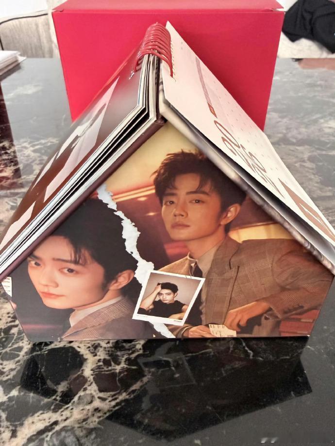 赵丽颖肖战2026新年礼盒明星2026新年礼盒 2026 的明星新年礼盒，赵丽颖