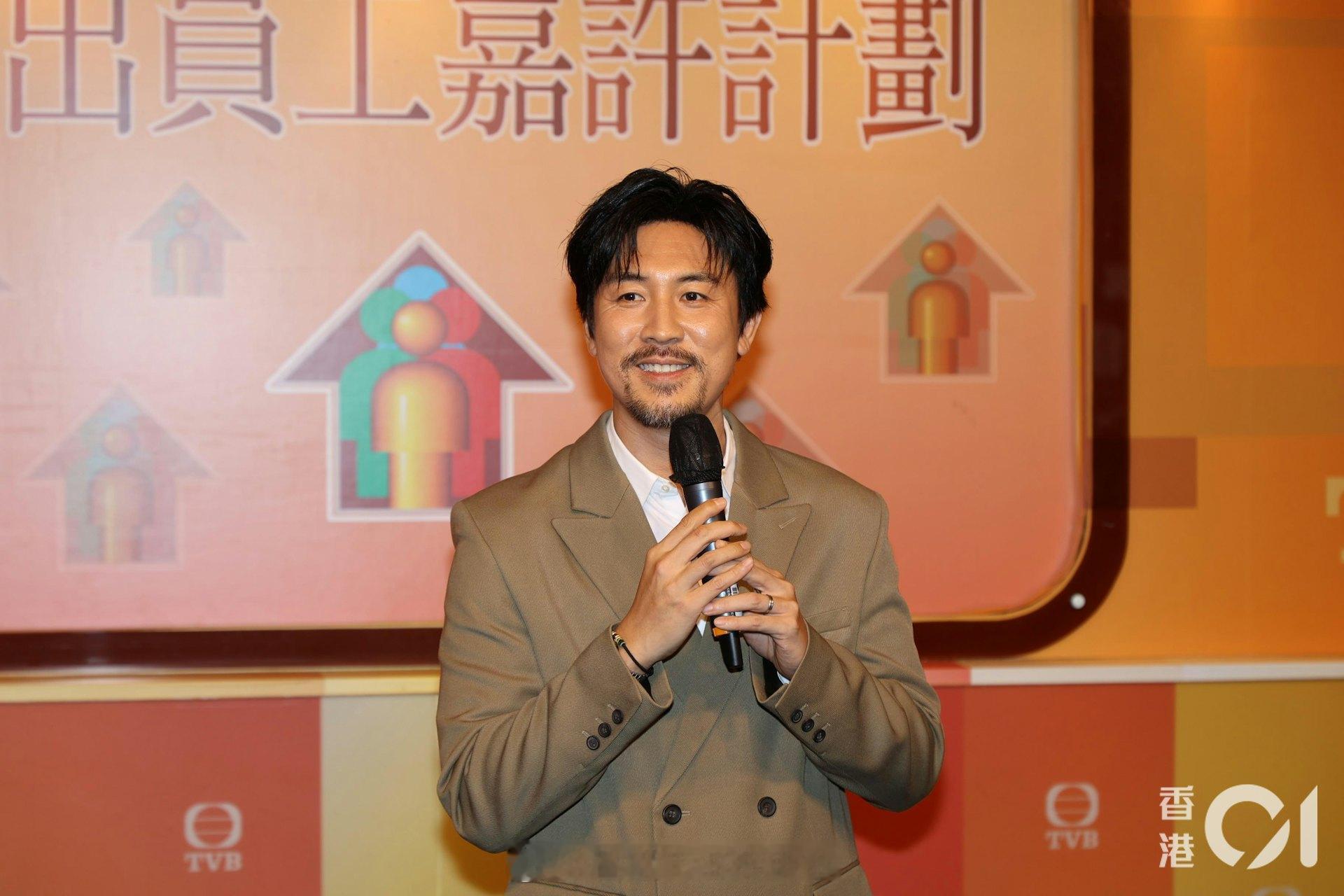 视帝谭俊彦获颁无綫“杰出员工”奖　承传TVB精神：未试过迟到 | 香港01TVB