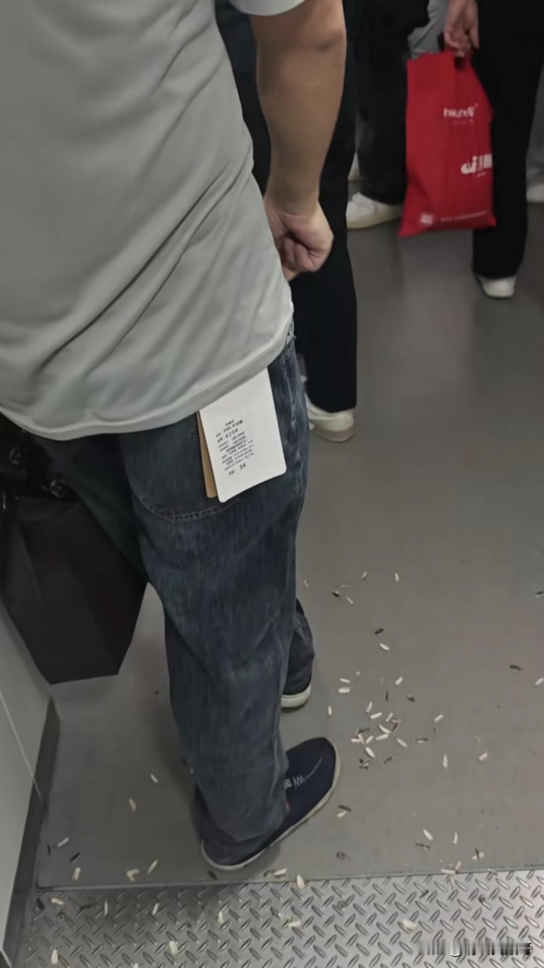 我以为这个“赛道”只有小仙女，没想到大哥也好这一口，看来每个领域都有男有女，只不