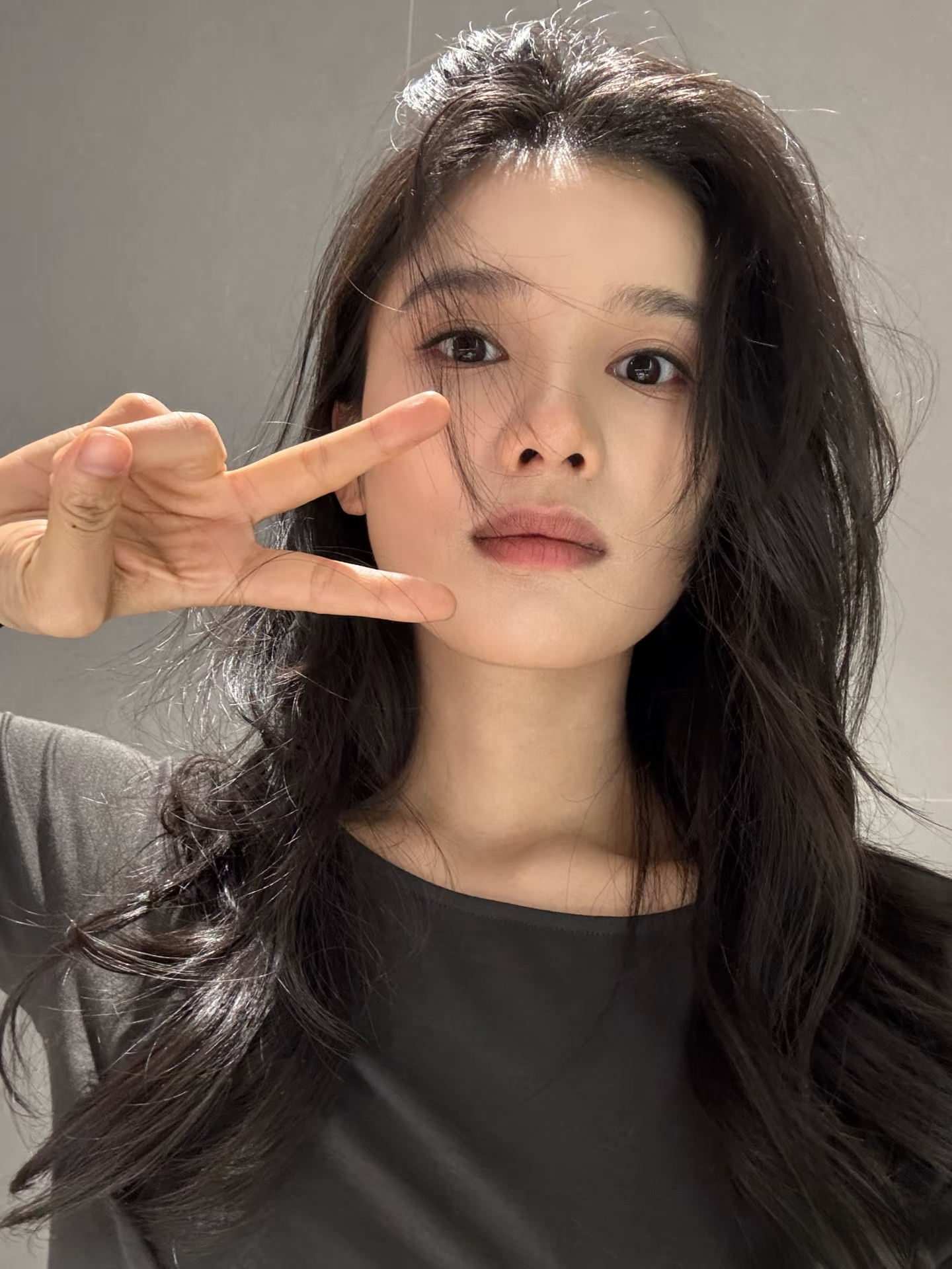 张婧仪张婧仪zjy张婧仪野狗骨头 “别人不喜欢你请不要责怪你自己”