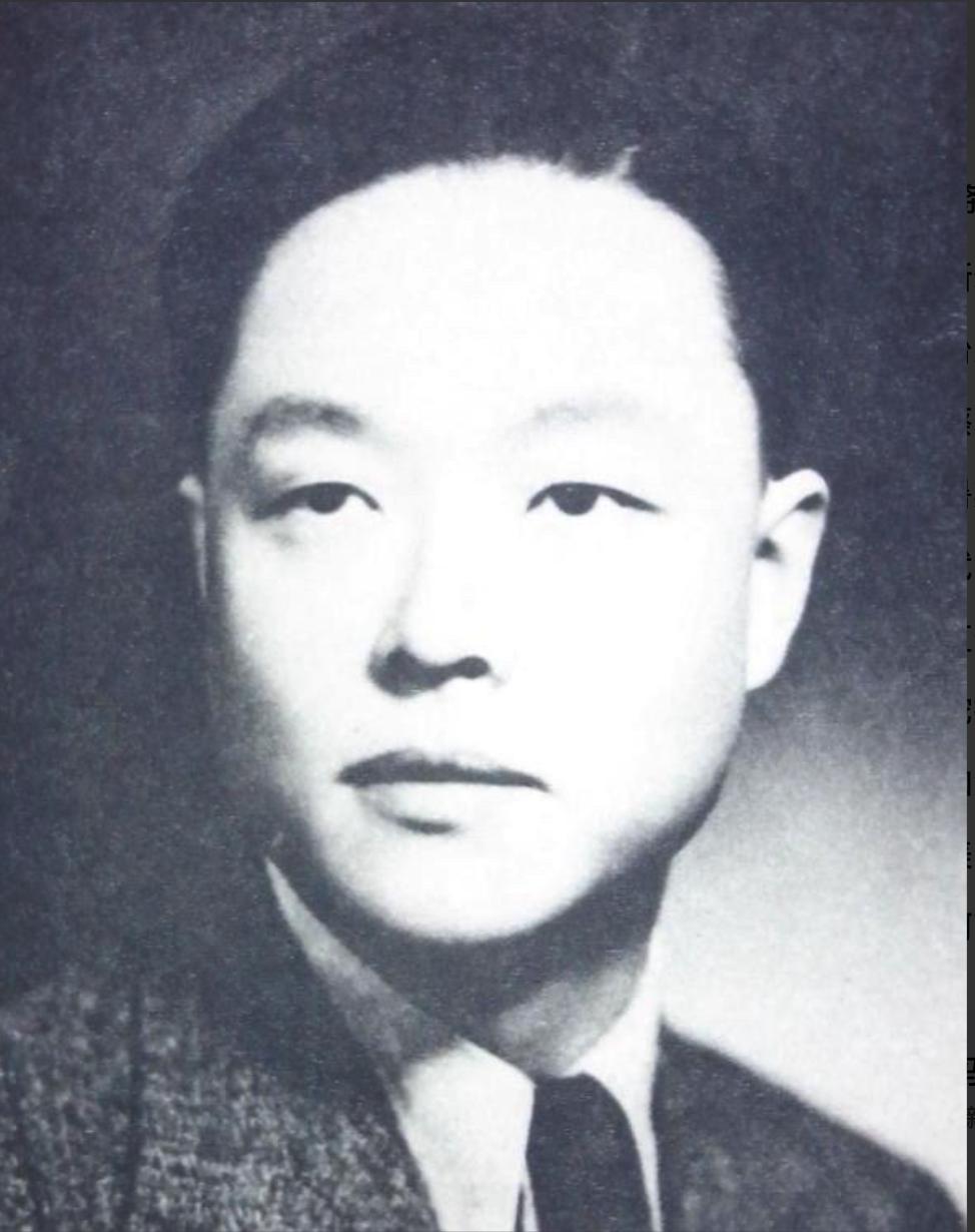 1943年，李士群中毒蜷缩，咬牙叹：“干了一辈子特务，竟被鬼子算计，不怕死，只不