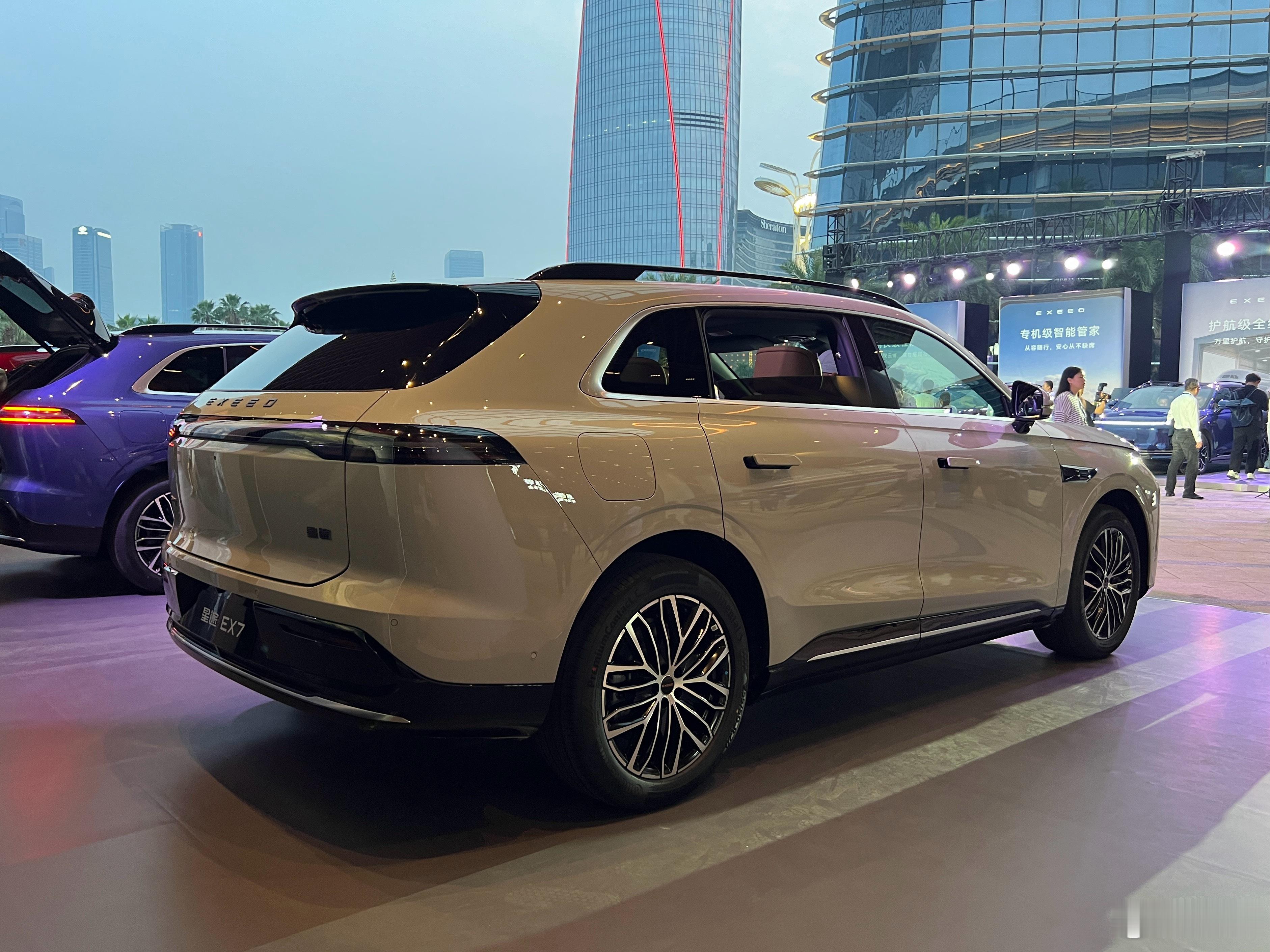 星途EX7作为星途3.0时代的首款车型除了价格颇有惊喜外，产品本身素质着实够强一