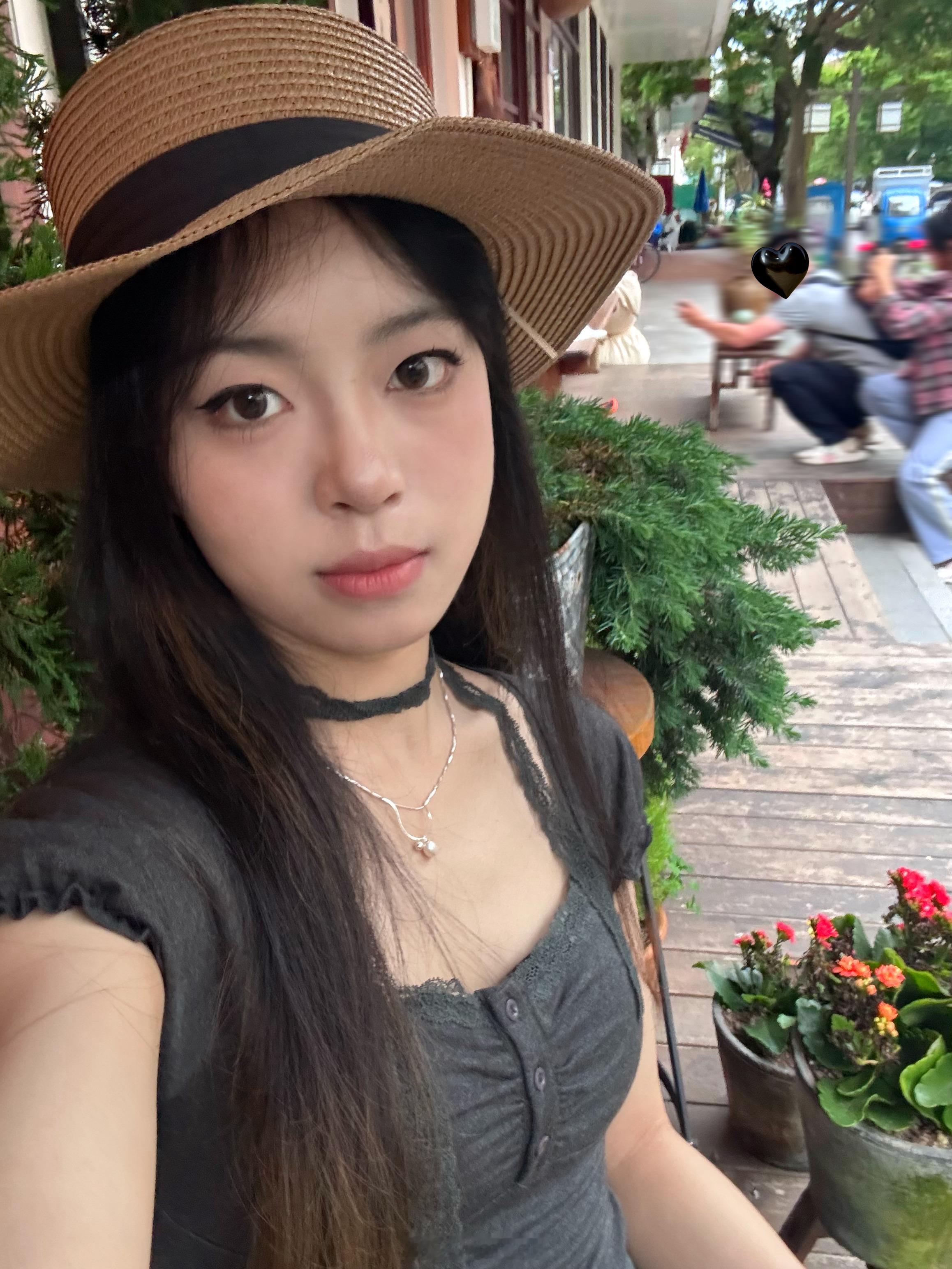 🖤 ​​​