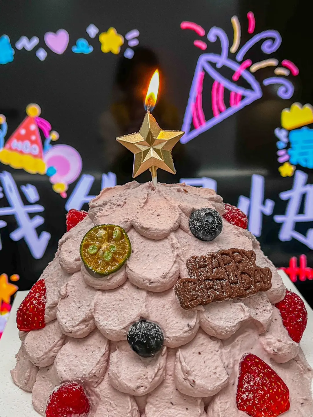 是谁早早就吃上了小鸟家的草莓塔