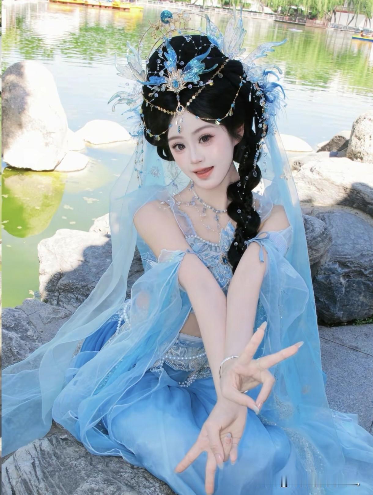 湖边美人景 湖边汉服美人 公园湖边留影 湖边美女照