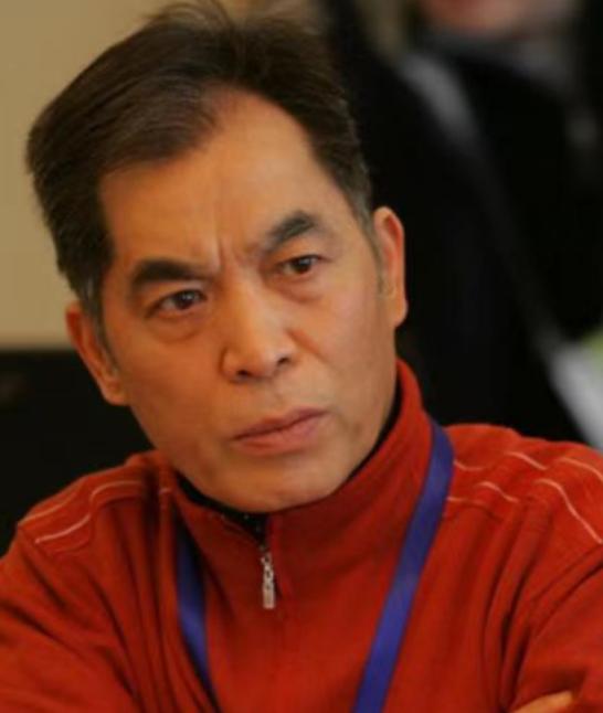 著名作家梁晓声的小姨20多岁时，未婚怀孕，誓死不说孩子的父亲是谁，最后被开除，生