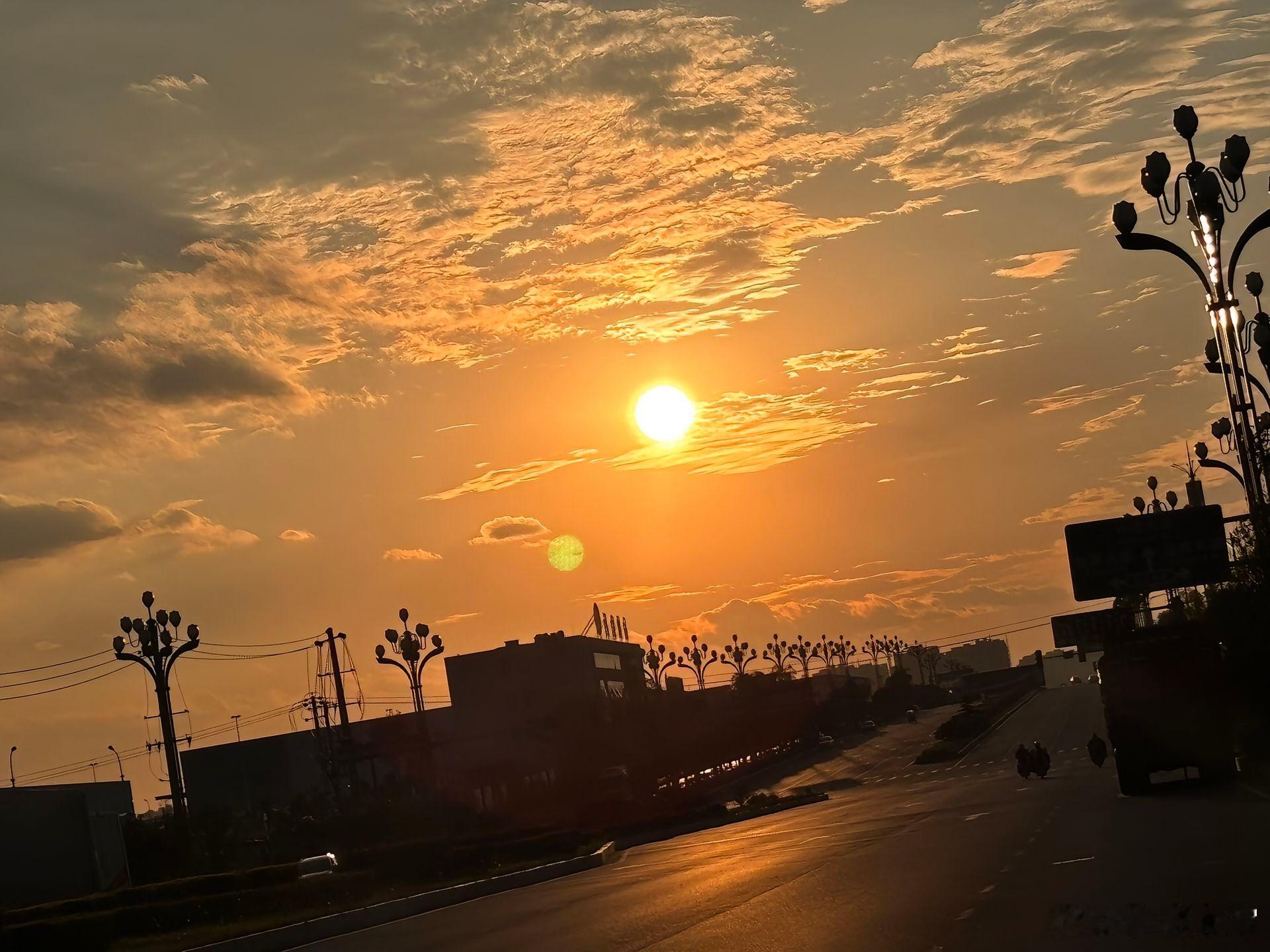 随手拍你永远都不会明白，因为你重要，我才有情绪，不害怕忽略，害怕失去，害怕你的一