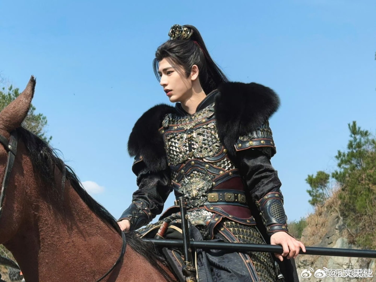 2026年3月22日，一位网友在社交媒体分享趣闻，称其同学的90岁高龄爷爷因沉迷