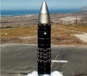 美以一再强调，伊朗不能拥有核武器。但残酷的现实是：伊朗没有核武器，它就不能自保。