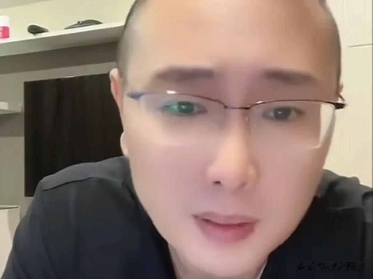 kk小神坦言快手这辈子超不过抖音了，辛巴的垄断破坏了快手的生态。

kk小神表示