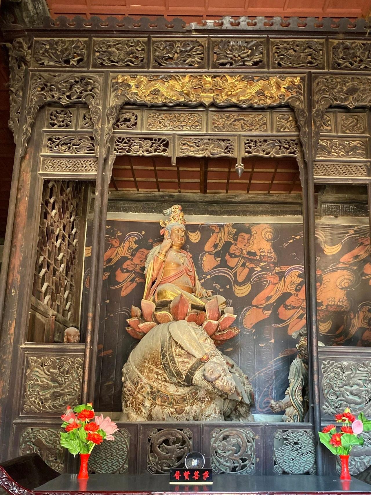 山西洪洞广胜寺，藏着中华千年禅与古建
雍正御笔光辉万古，照亮六百年红尘岁月
 