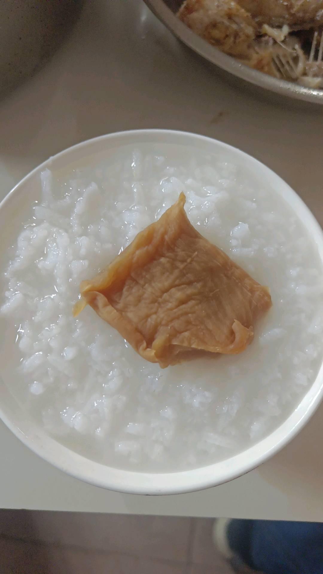 什么山珍海味也没抵回到家老妈煲的白粥和菜头皮！#白粥 #妈妈的爱