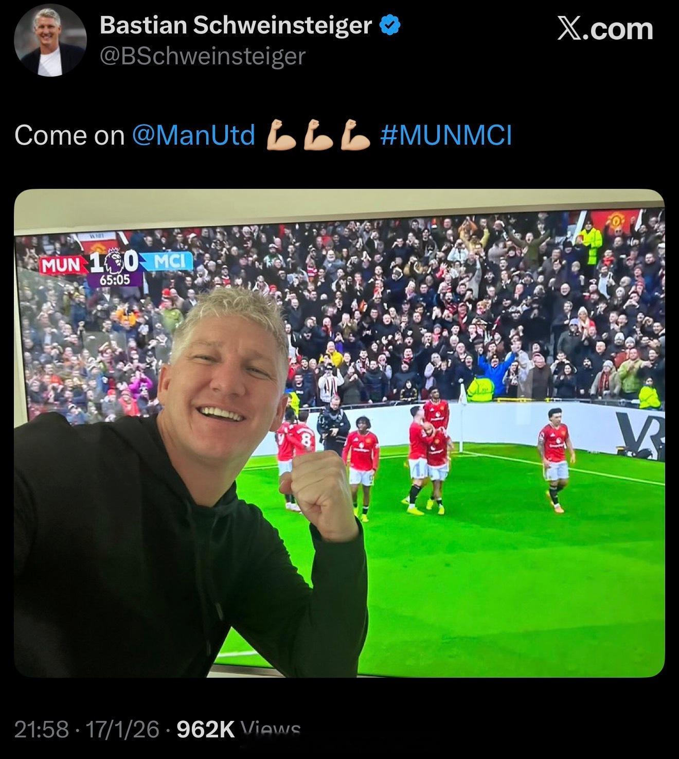 小猪施魏因施泰格是真爱看曼联直播啊曼联vs曼城