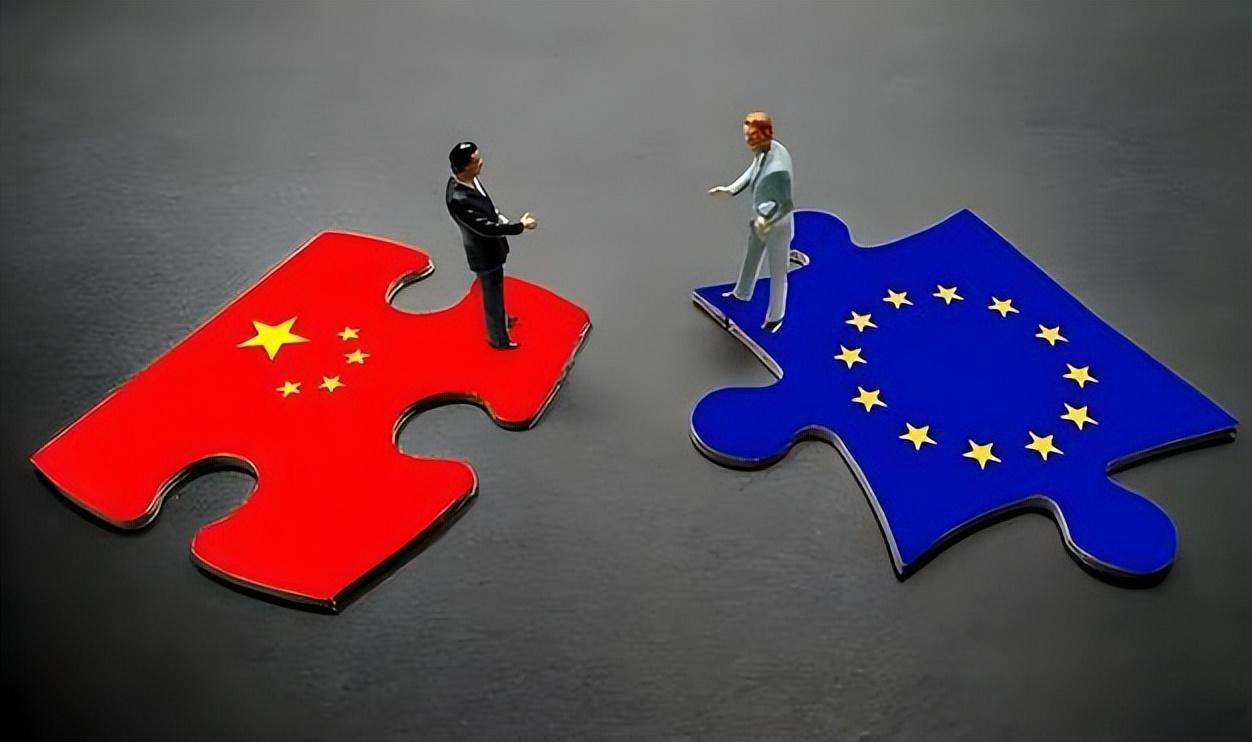 两家银行被制裁后，欧盟顿时不淡定了，没想到中方敢于反击！  
 
欧盟这次是真踢