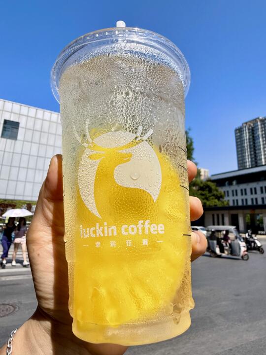 咦 瑞幸莫不是夏天降温天才？？