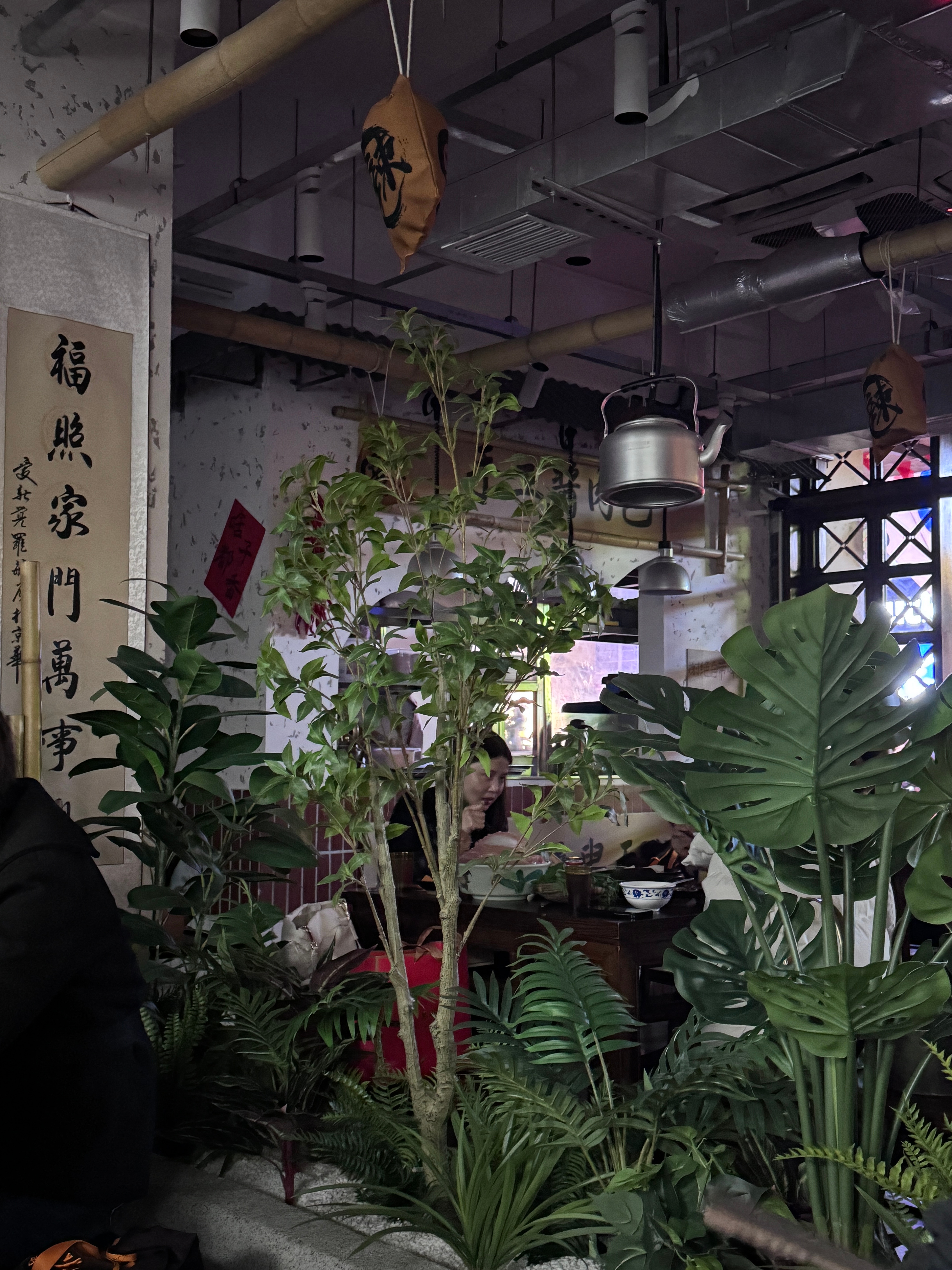 不是 吃火锅吃着吃着跳闸也是没谁了来吃个好吃的也这么对我