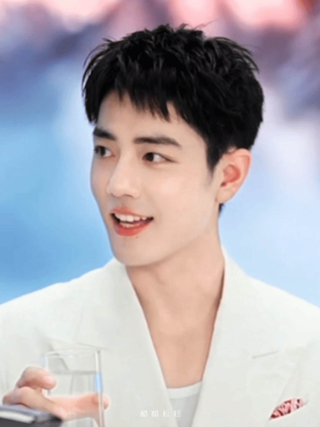 肖战真的是太优秀了[爱慕]#肖战直播又登上世趋# ​​​