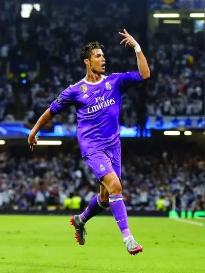 C罗连续6年拿欧冠金靴，这纪录真的太强了！梅西在这方面确实稍逊一筹。大家觉得这纪