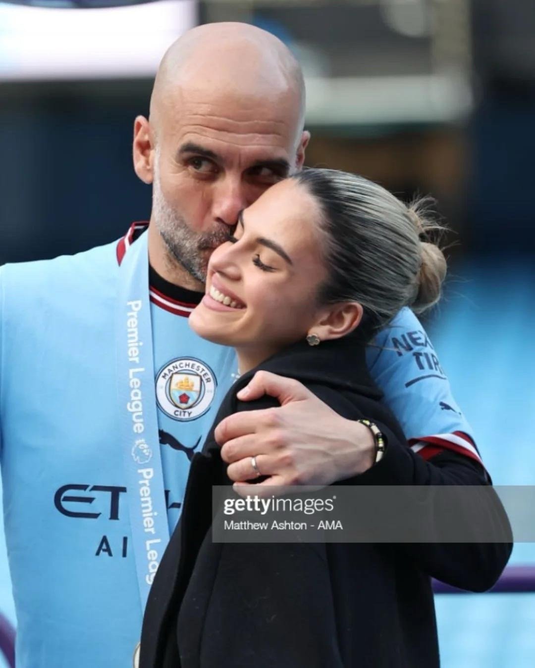 玛丽亚小姐姐的粉丝账号发的生贺图，最好的爸爸生日快乐