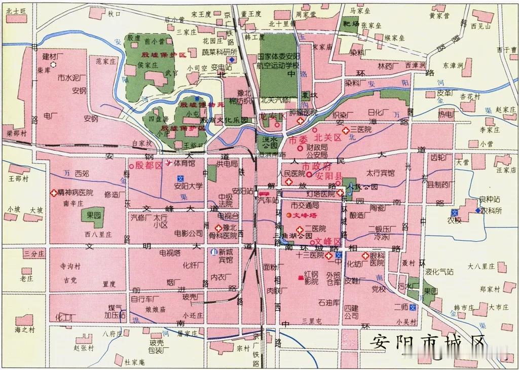 图一的市政府还在百货楼北面，许多道路还没有修成，你看看“南中环”和“东中环”应该