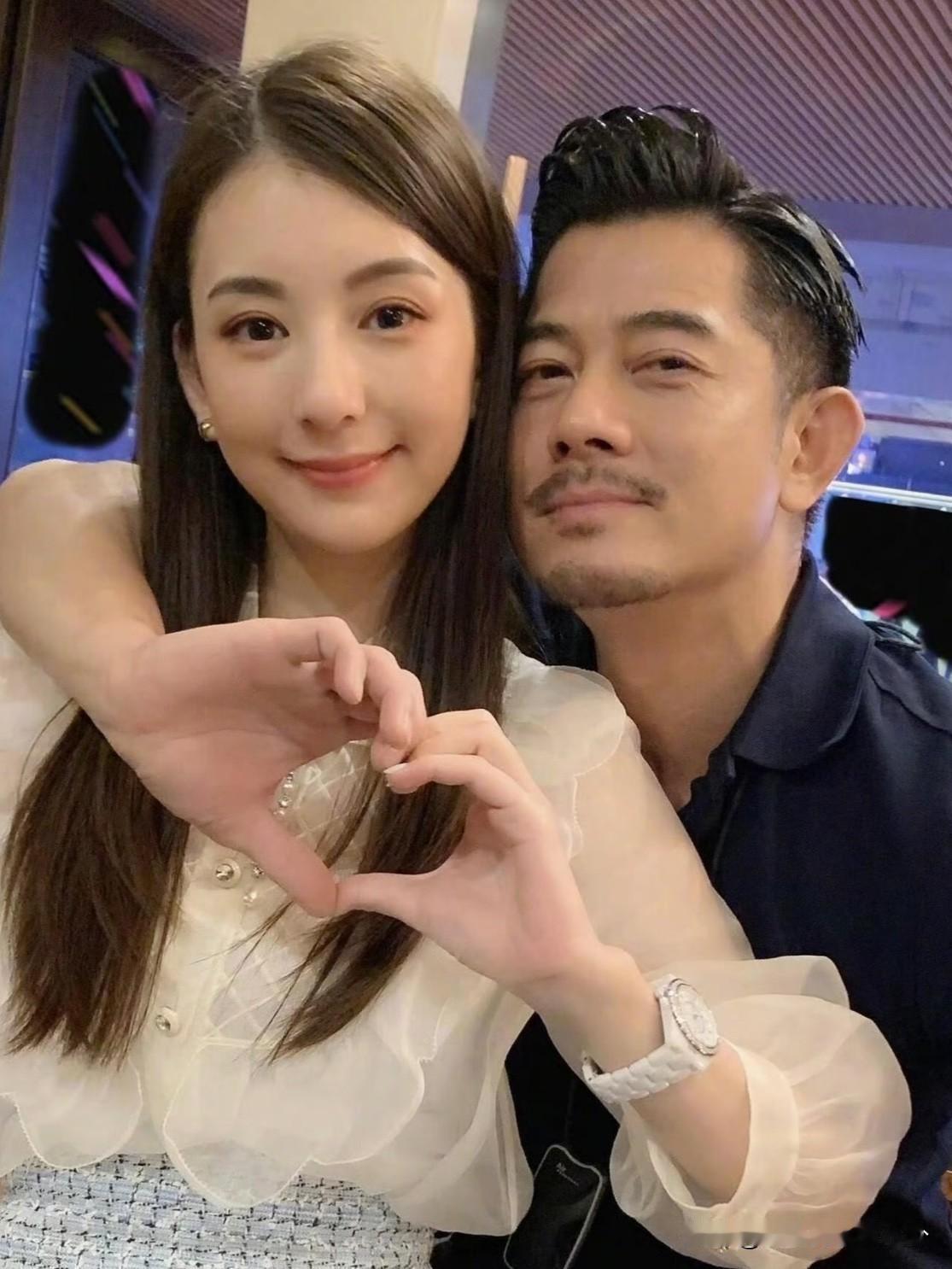 我怀疑，方媛参加综艺是郭富城找关系进来的。

要不然以她自己本事根本没人找她，一