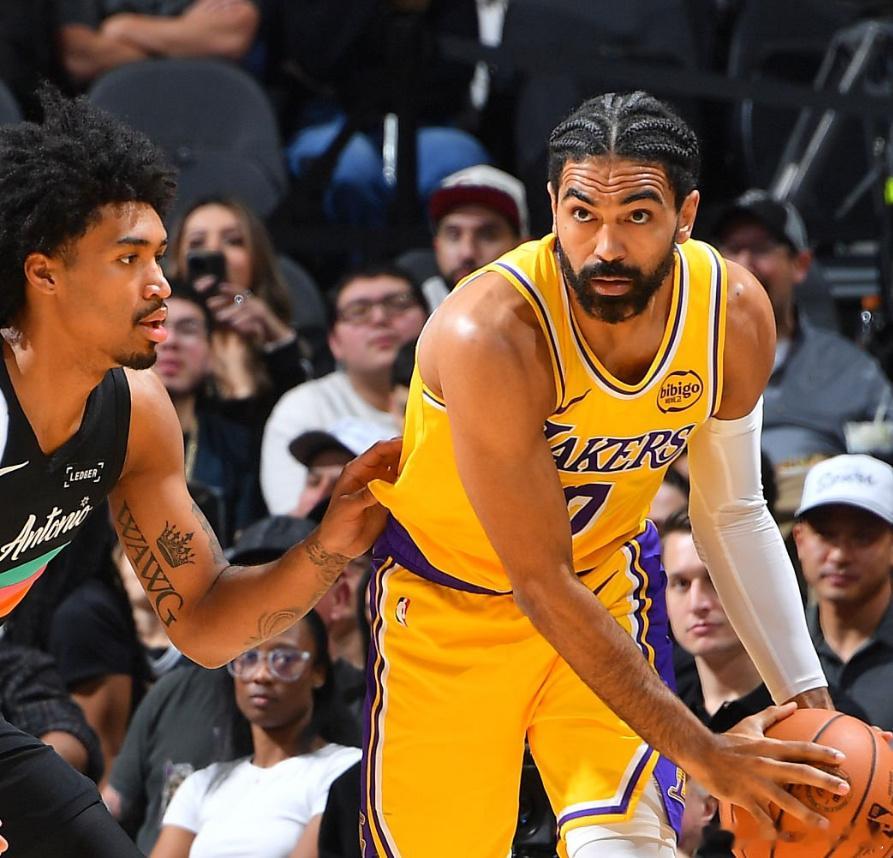 文森特表示，在缺席九场比赛后能够重返赛场、获得出场时间，这种感觉很棒，他觉得身体