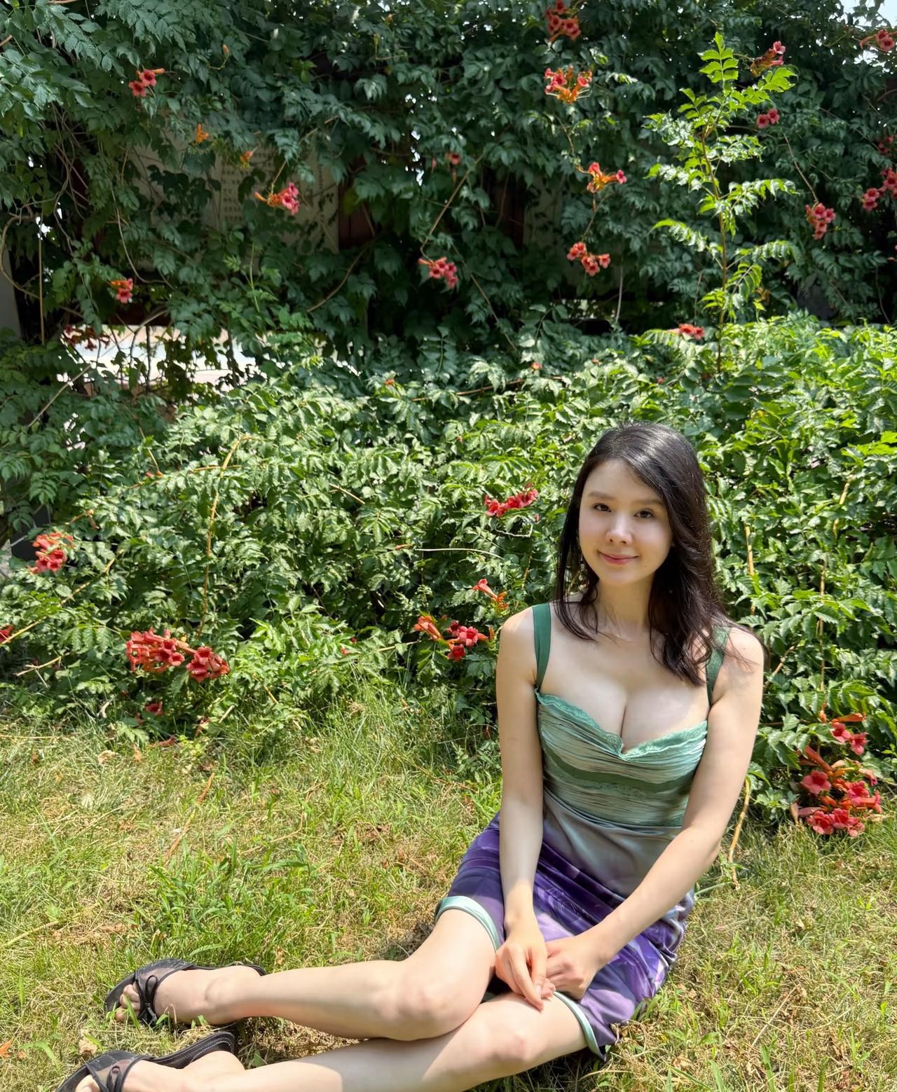 河南只有三个季节春夏冬，要被冻死在河南的秋天了，好怀念夏天啊，你们最喜欢哪个季节