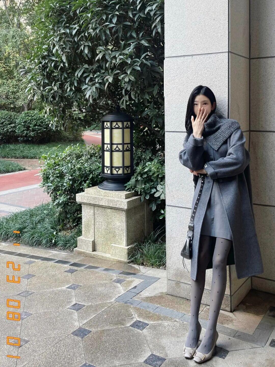 深深浅浅的灰 好气质