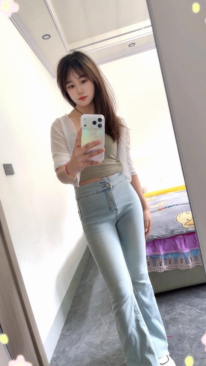 一夜一夜的睡不着，满脑子的胡思乱想，很累，也困，也不知道为什么，就是睡...