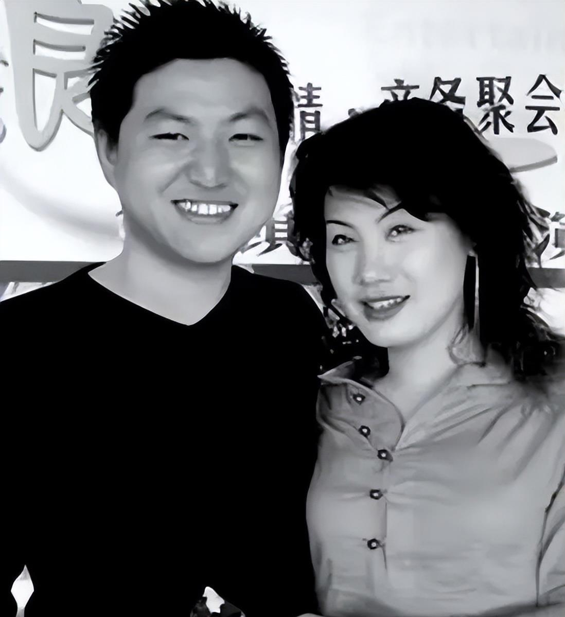 安徽小伙新婚夜拒碰妻子，苦熬4年无性婚姻终坦白！瞒着父母离婚，29岁勇敢变性改名