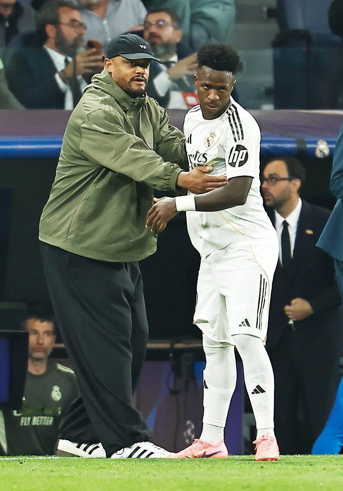 老孔：是不是面面俱到了，这下不能投诉说我啥吧