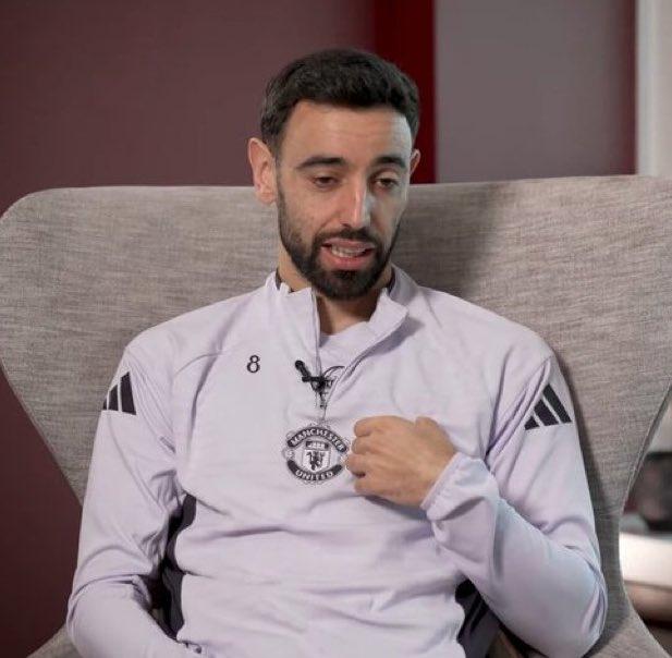 【求稳不是我的风格】B费解释自己为何在球场上选择冒险👇：
 
“如果我不冒险，