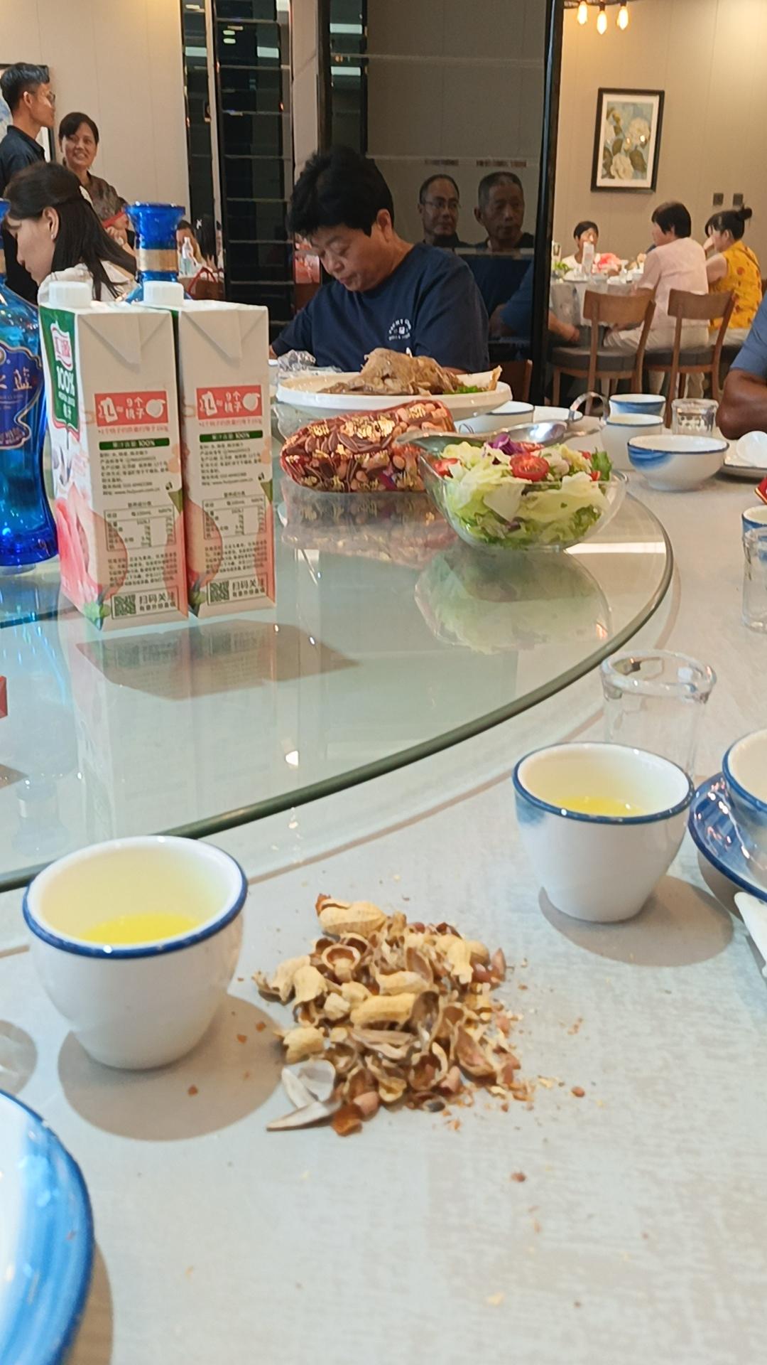 工信部点赞比亚迪打破技术瓶颈 7月20日工信部在发布会上公开点名比亚迪，这可太给