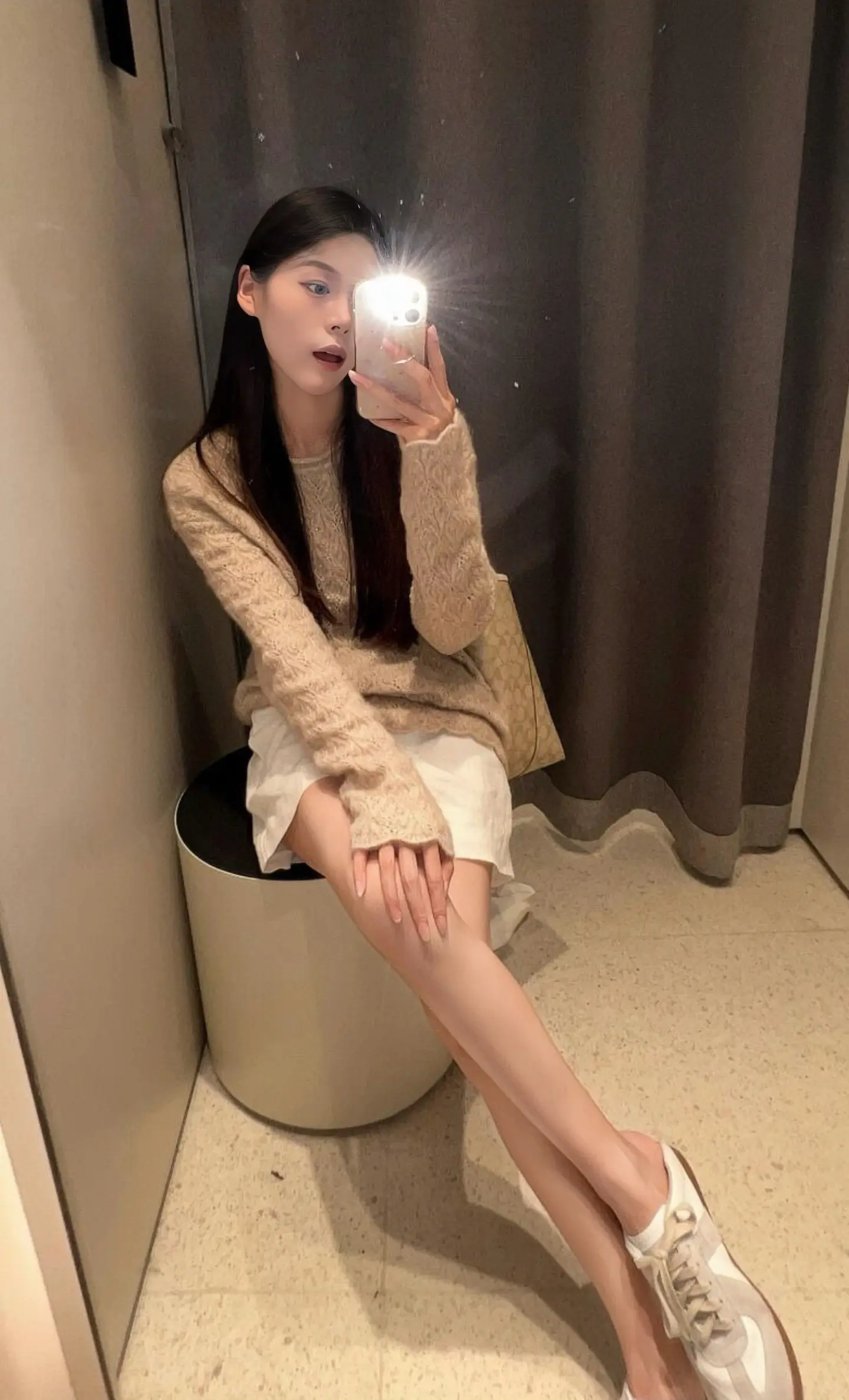 早秋穿搭思路 秋季主打简单干净氛围感 少女感夏日ootd 早秋新款 软...