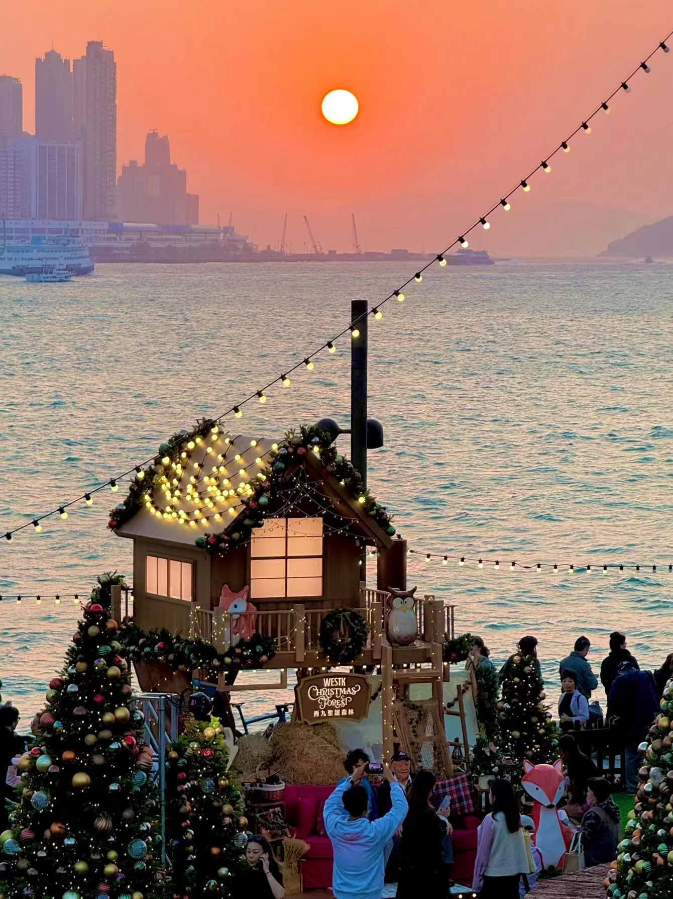 节日氛围拉满 石家庄