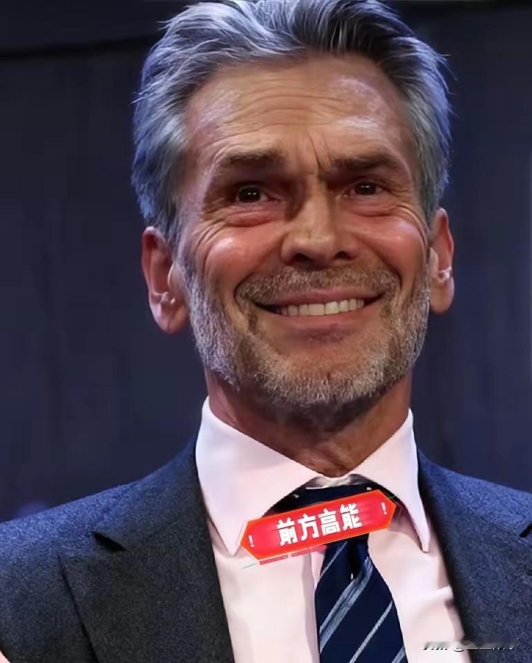 最新消息!
荷兰政府宣布

11月7日，荷兰政府表示，欢迎中方为安世中国工厂恢复