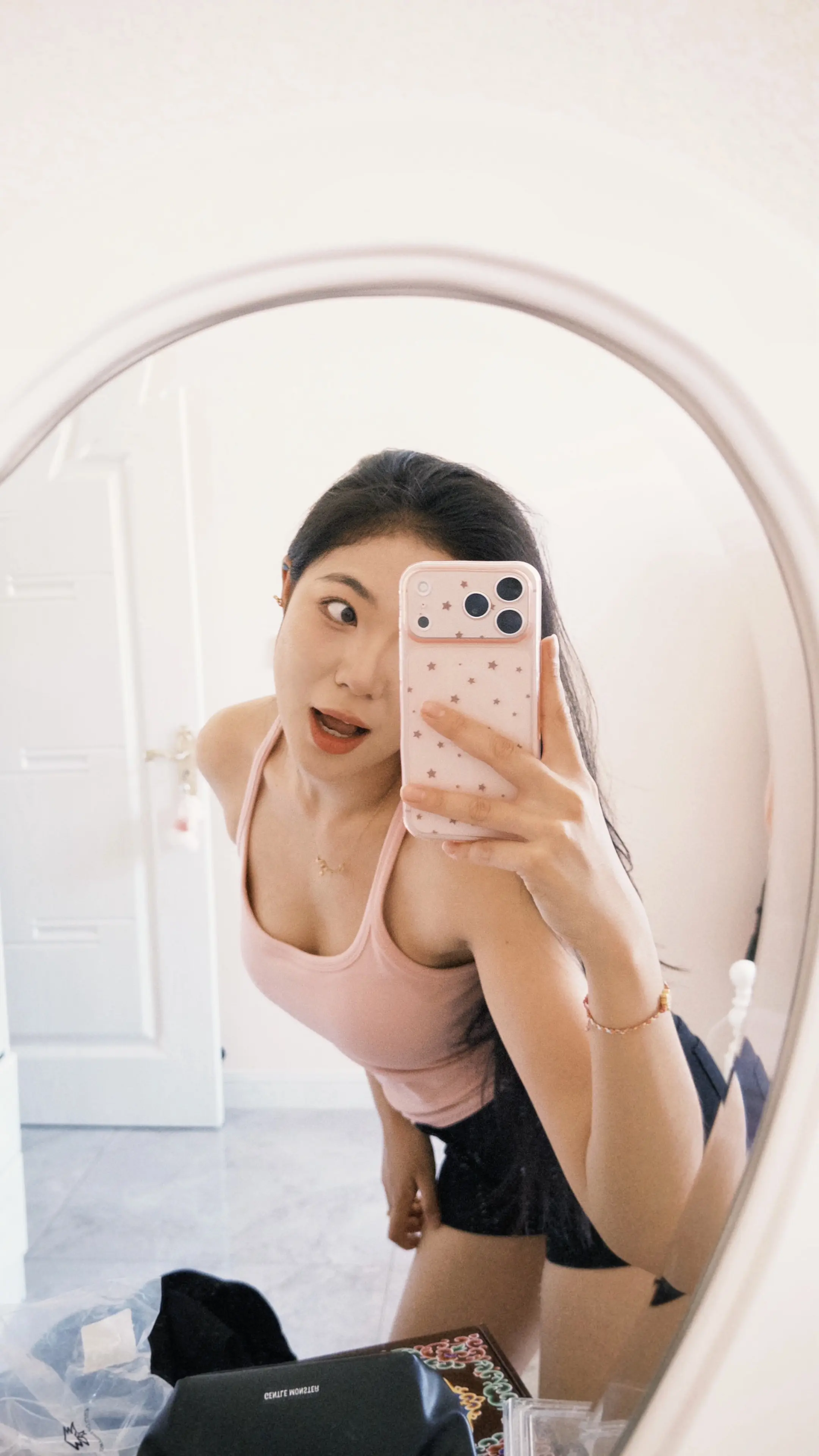 我会搞砸一切并坐在美丽的废墟上休息一整天🧖🏽‍♀️