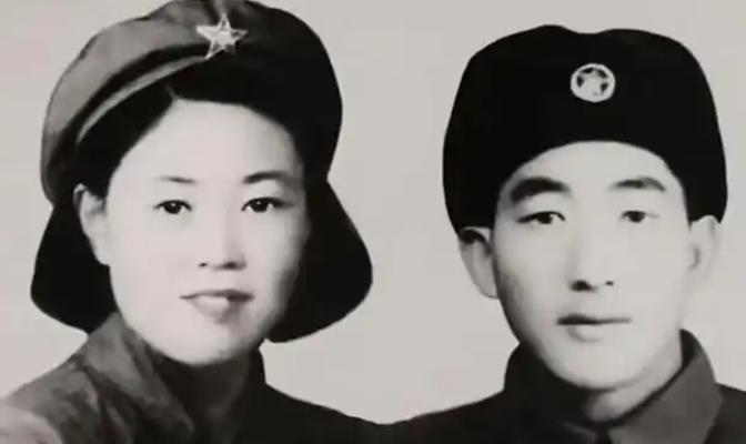 1950年，第113师作战科长陈锦渡打了结婚报告，当天就结了婚。夜里，两人聊到家