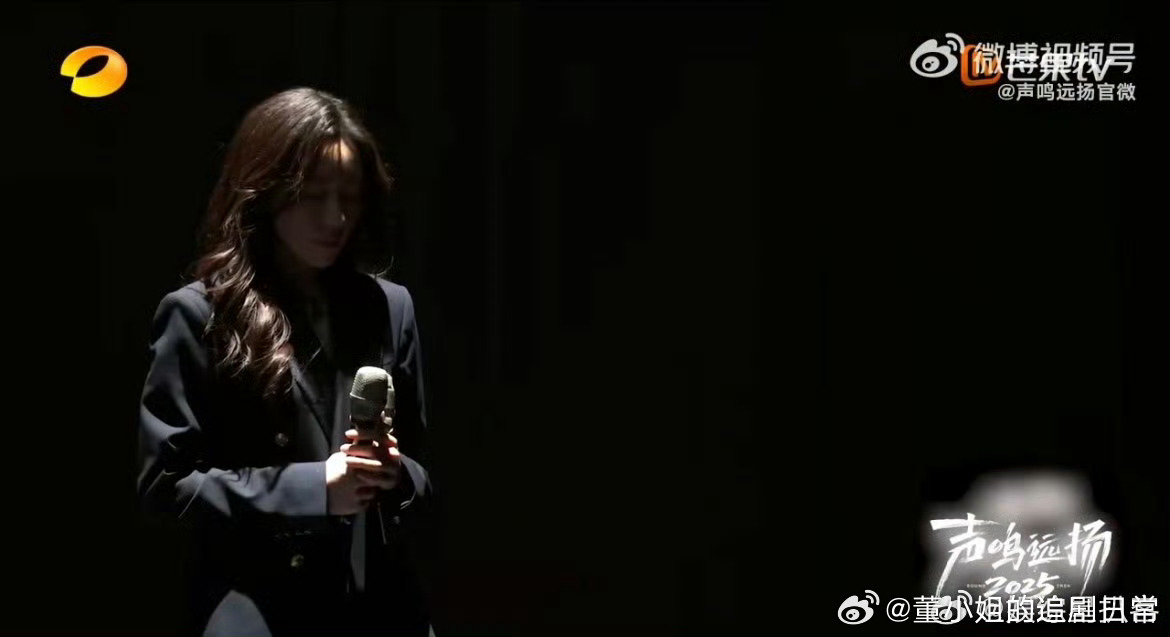 声鸣远扬首个晋级选手张璐涵唱的《左手指月》真的太牛了！贴脸开大还能这么稳，首个晋