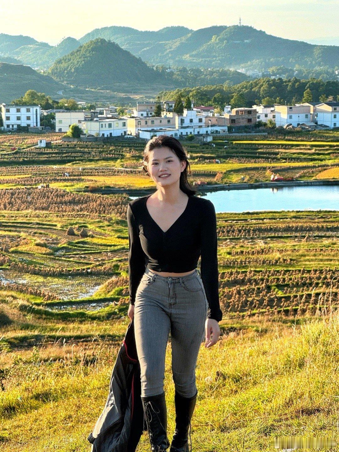 当老了回头看也是一部精彩的电影🌄  ​​​