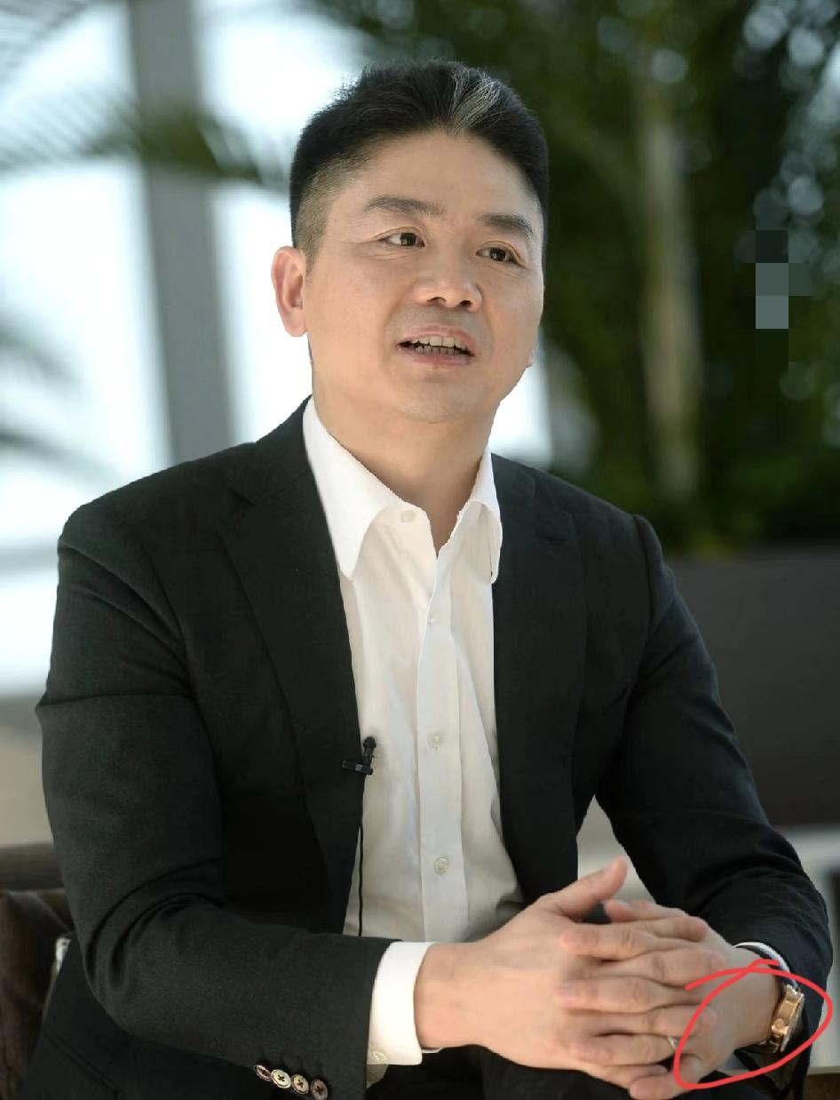 主持人问刘强东：“你能一分钟说服我，到京东购物吗？”
刘强东说：“用不了1分钟，