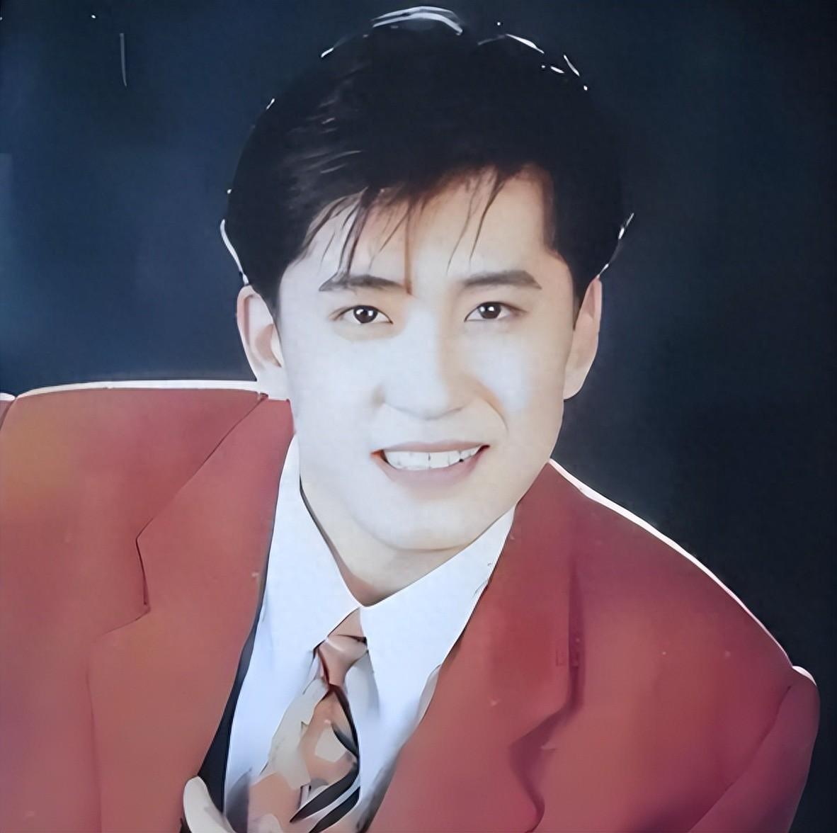 他8次上春晚，作死被捕入狱，今56岁无人问津，老搭档也断了联系

沈阳，一个初冬